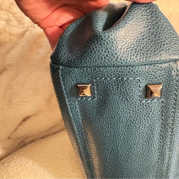 Henri Bendel Teal Satchel with Gold Hardware. NEVER USED - Picture 16 of 16